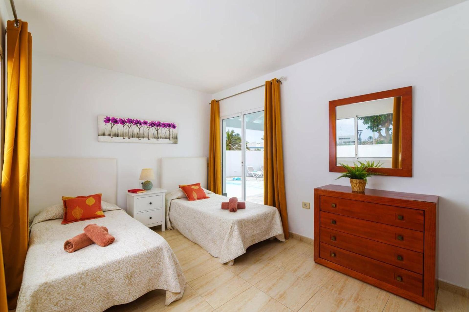 Villa Esmeralda By Villa Plus Corralejo Exterior photo